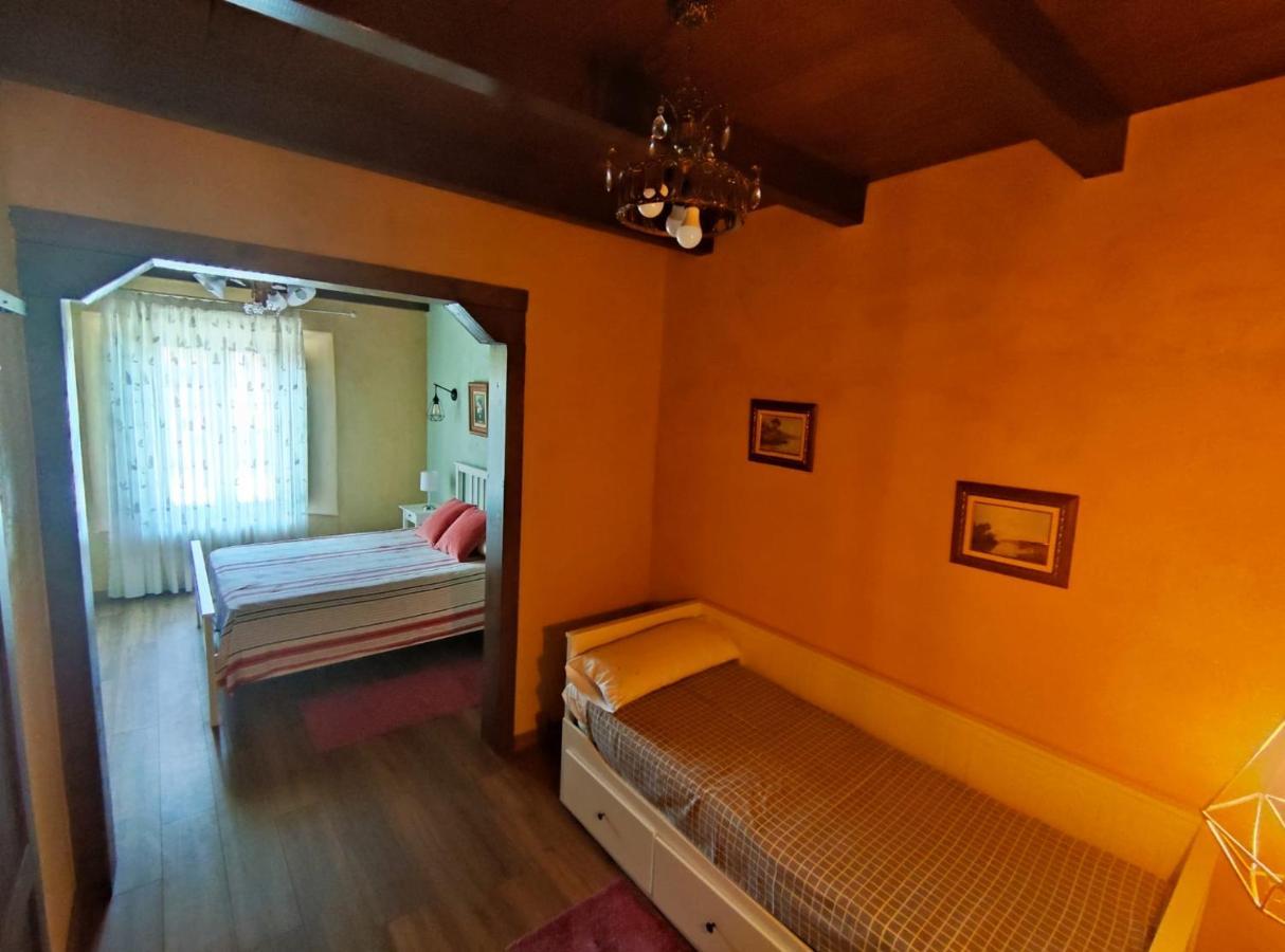 Rodilana Casa Rural Oliver Y Nadia מראה חיצוני תמונה